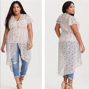 Torrid Sheer Flora split maxi top. Size 3x